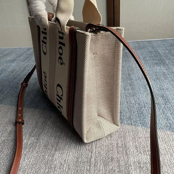 🌹Chloe Medium Woody Canvas Tote - Picture 3 of 8